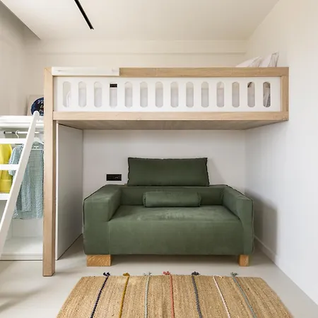 Constance's House Seaside In 펜션 니키티