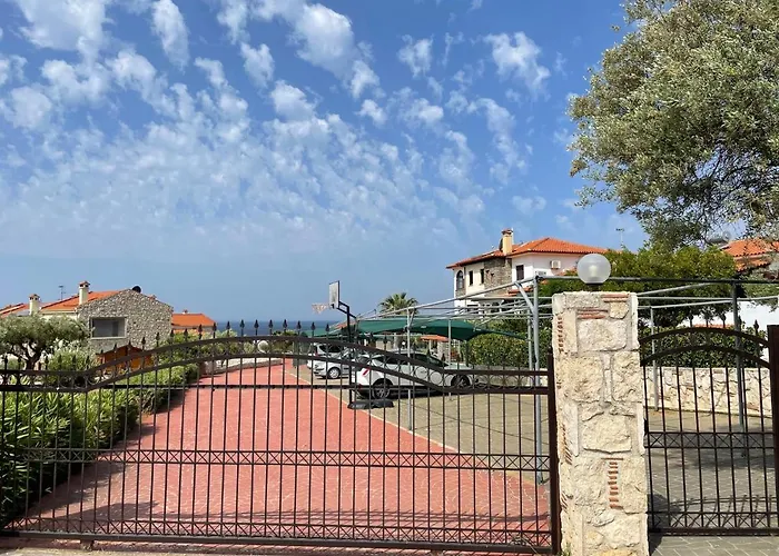 Constance's House Seaside In Nikiti (Sithonia)