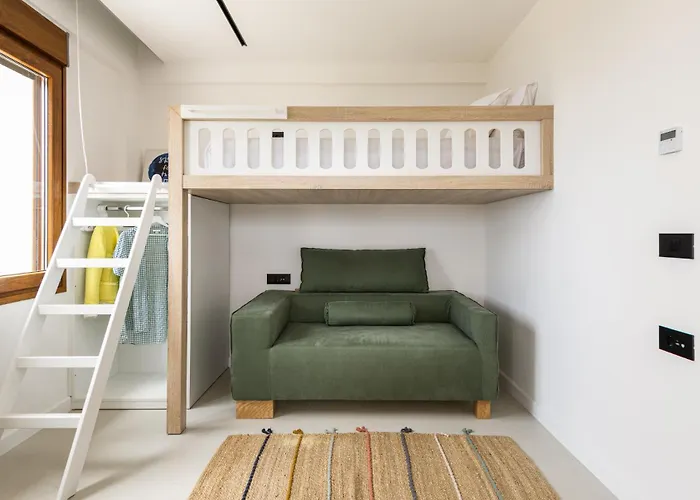 Constance's House Seaside In 펜션 니키티